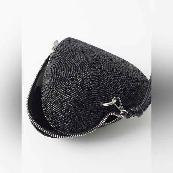New! Staud Beaded Heart Clutch Bag in Black 🖤 🪩 Runway! - Picture 9 of 16